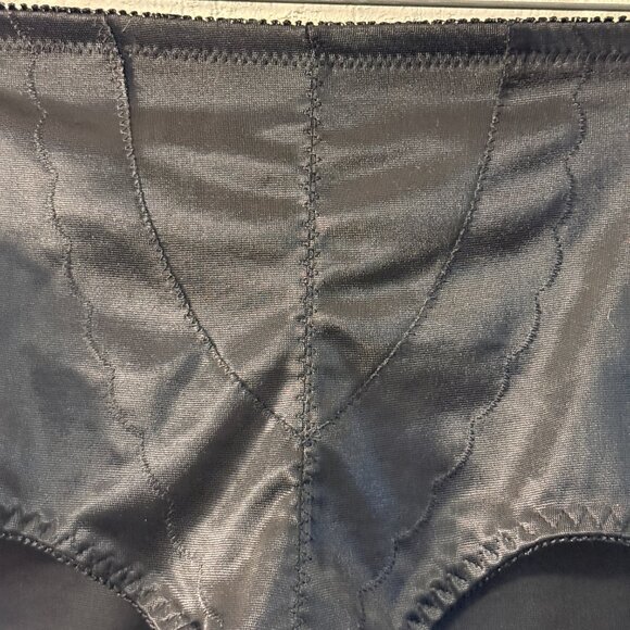 Vintage Black High-Waist Shapewear Briefs | No Tag | Retro Smoothing Girdle - Picture 2 of 8